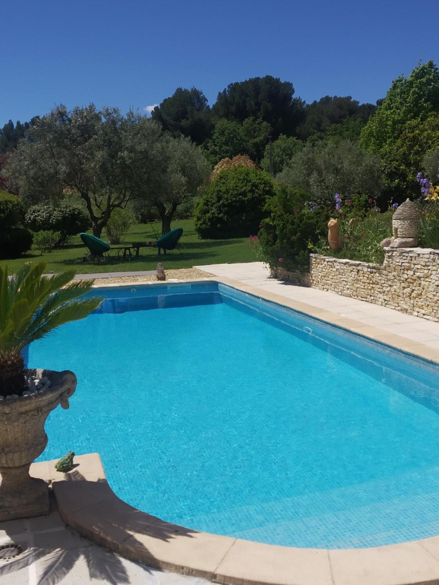 L'Eolyre Bed & Breakfast La Motte-d'Aigues ภายนอก รูปภาพ